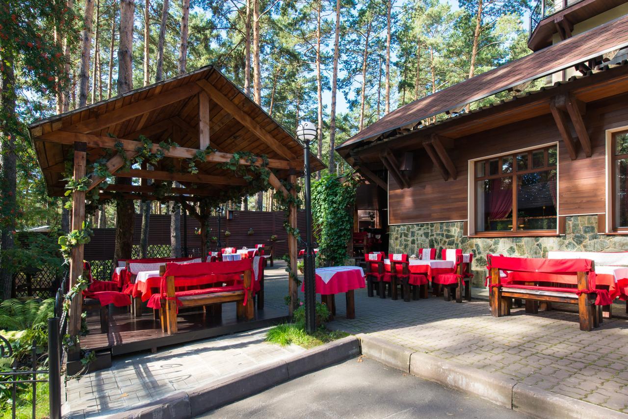 Park-Hotel Graal Kemerovo Zhuravlyovo Exterior photo