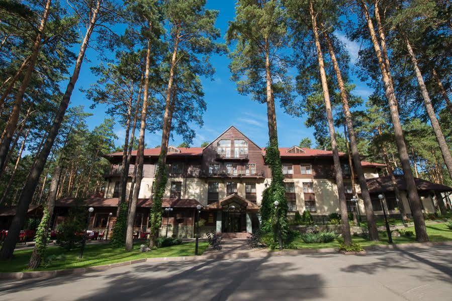 Park-Hotel Graal Kemerovo Zhuravlyovo Exterior photo